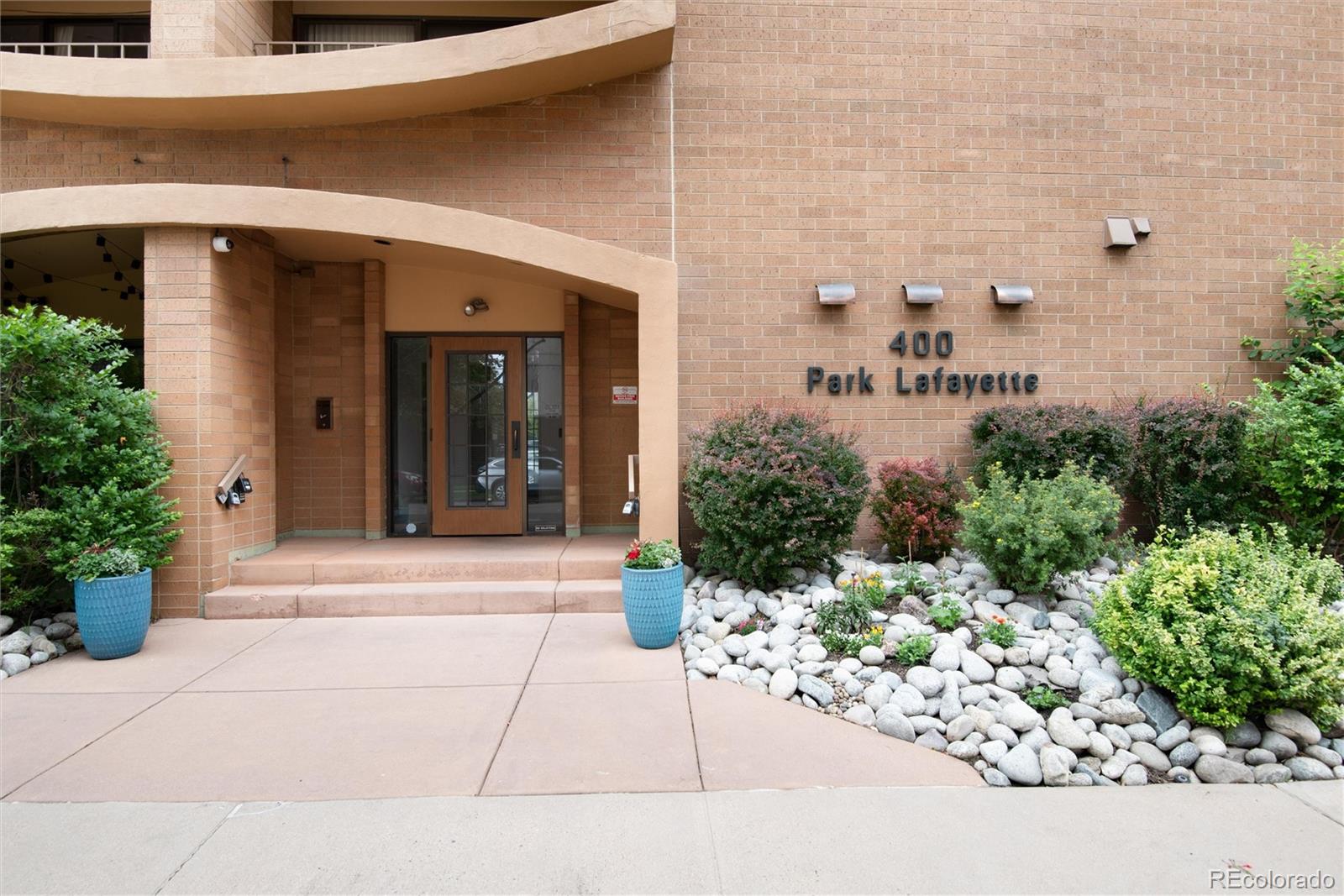 400 S Lafayette Street 901, Denver  MLS: 2010599 Beds: 1 Baths: 1 Price: $340,000