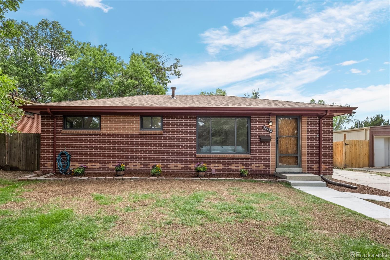 12742 E Park Lane Drive, aurora MLS: 5492522 Beds: 5 Baths: 2 Price: $495,000