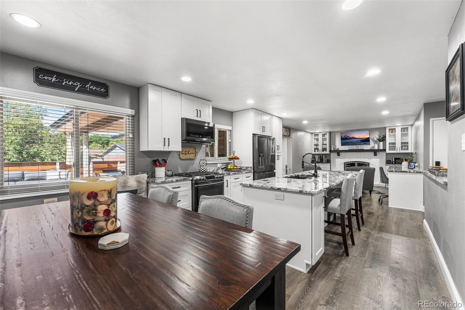 12178 W Jewell Drive, lakewood MLS: 5723048 Beds: 4 Baths: 3 Price: $850,000