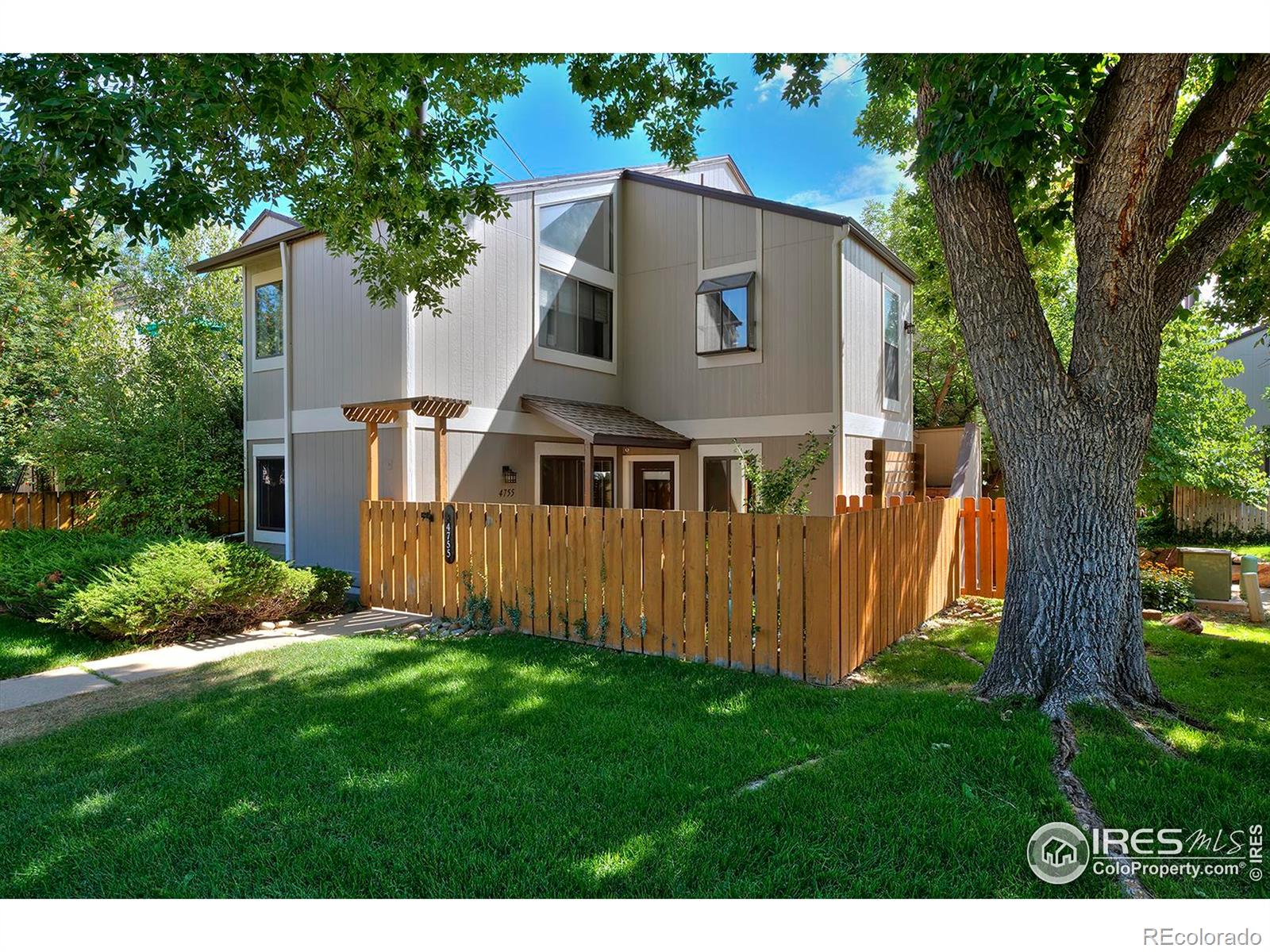 boulder  House Search Picture