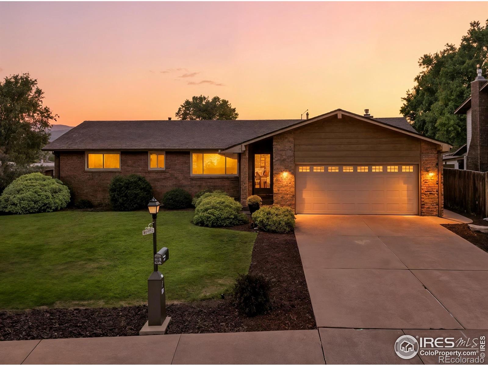 161  Baylor Drive, longmont MLS: 4567891041216 Beds: 3 Baths: 3 Price: $685,000
