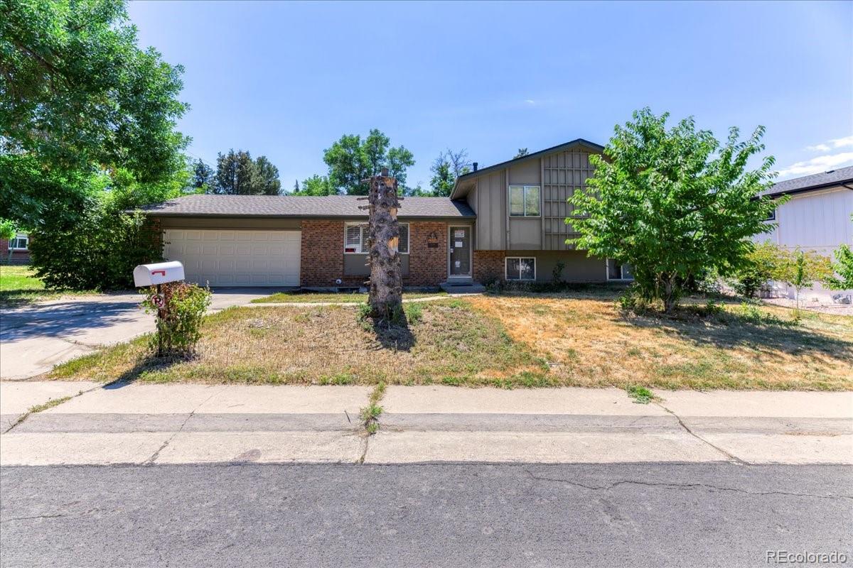 6616 S Apache Drive, littleton MLS: 3503380 Beds: 3 Baths: 3 Price: $500,000