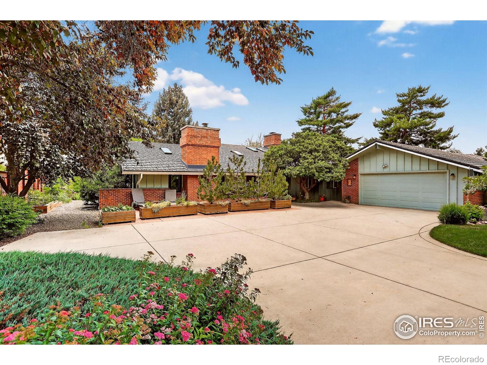 boulder  House Search Picture