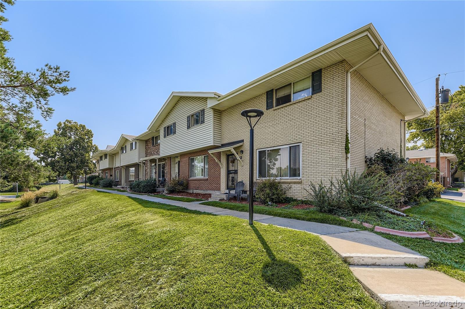 Cherry Creek Denver Home | MLS #: 62763689089 E Nassau Avenue, Denver Beds: 3 Baths: 3 Price: $350,000