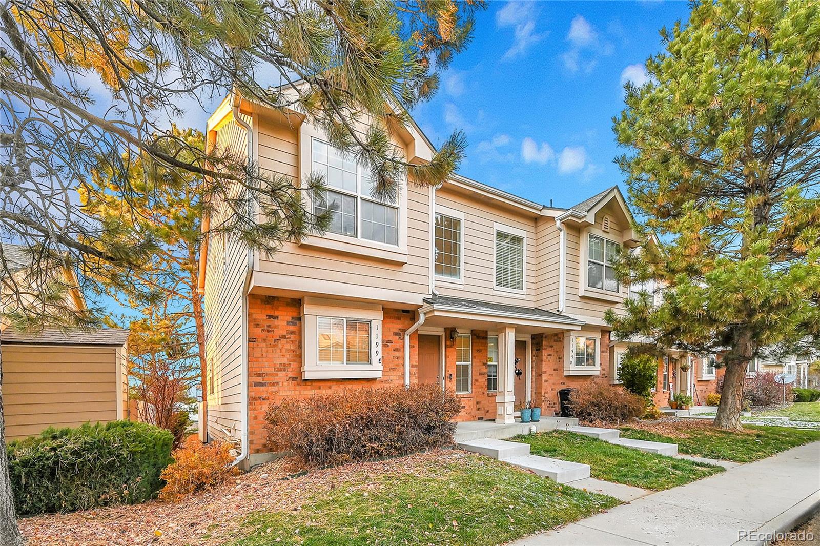 Quail Run Aurora Condo / Townhome | MLS #: 90041001199 S Waco Street E, Aurora Beds: 3 Baths: 3 Price: $310,000
