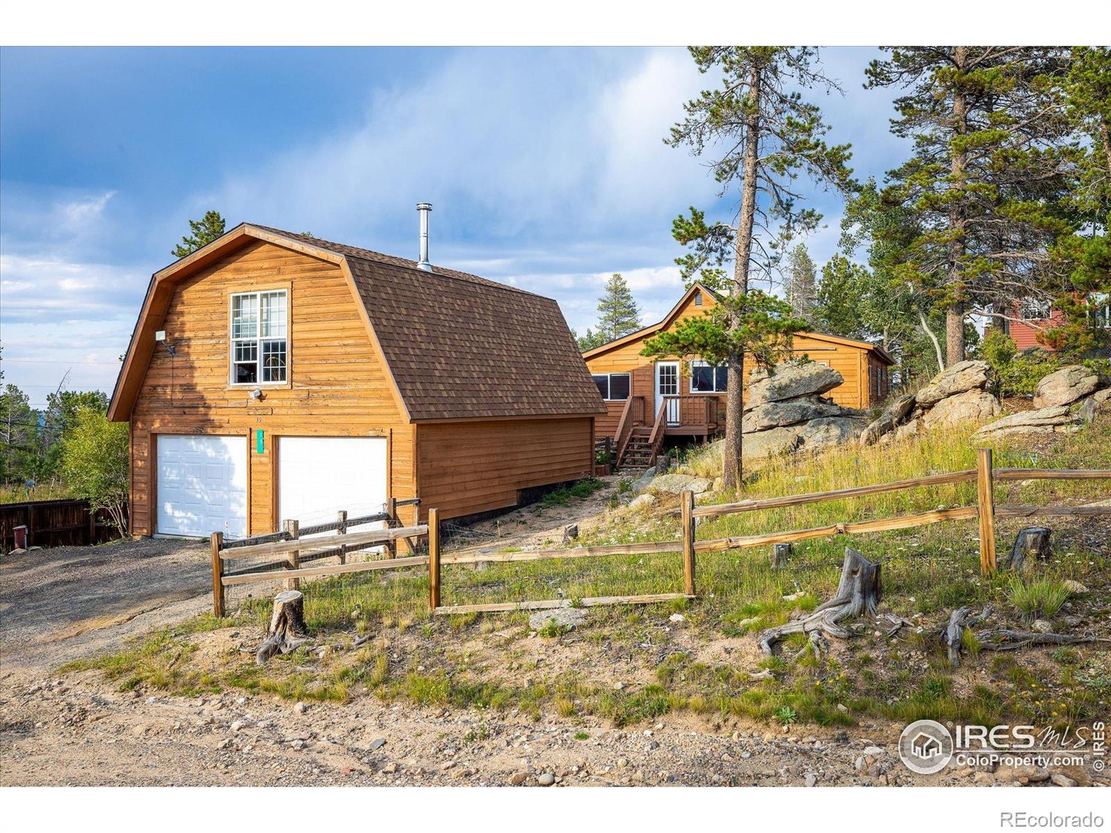 golden&nbsp; House Search Picture