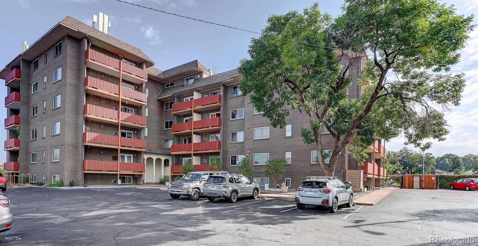 Lake Park Denver Condo / Townhome | MLS #: 67737413047 W 47th Avenue 604, Denver Beds: 1 Baths: 1 Price: $185,000