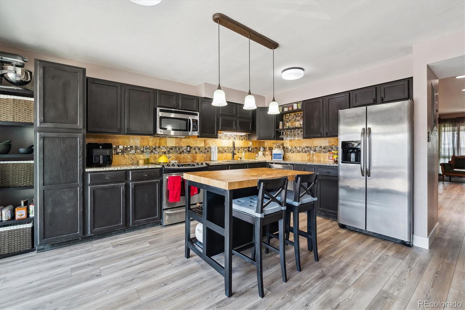 Canyon Club Denver Condo / Townhome | MLS #: 45474946495 E Happy Canyon Road 163, Denver Beds: 3 Baths: 2 Price: $373,000