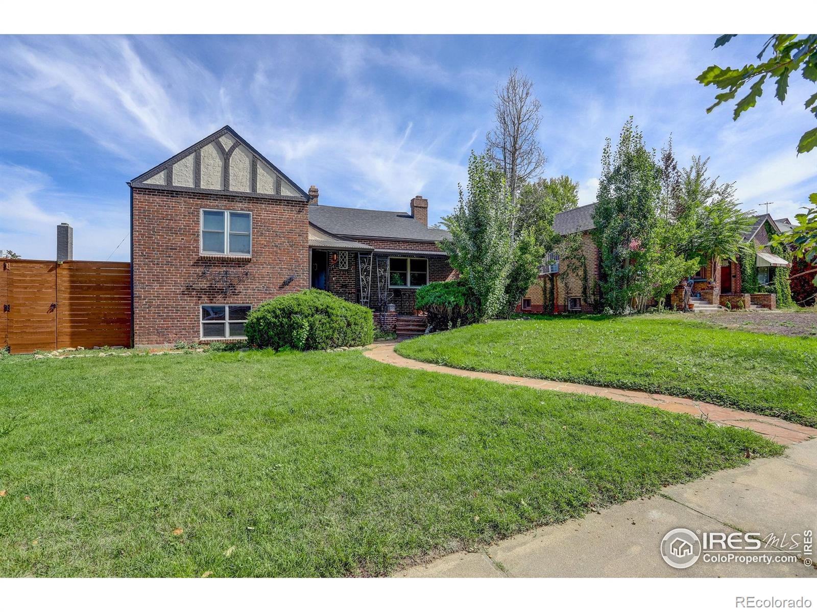 Du Denver Home | MLS #: 45678910450131476  Dahlia Street, Denver Beds: 3 Baths: 2 Price: $847,000