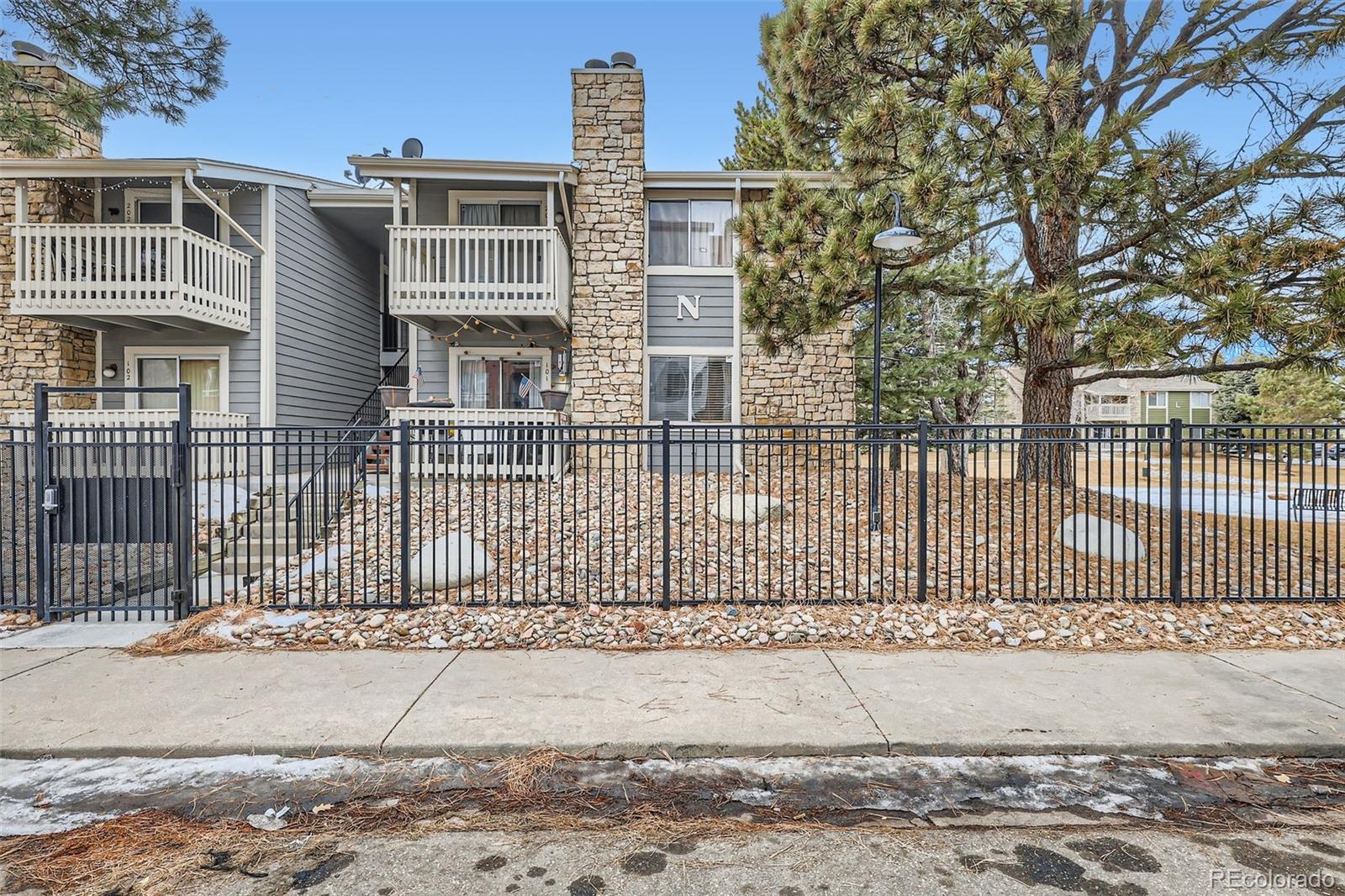 Moore Denver Condo / Townhome | MLS #: 82510734400 S Quebec Street 101N, Denver Beds: 1 Baths: 1 Price: $210,000