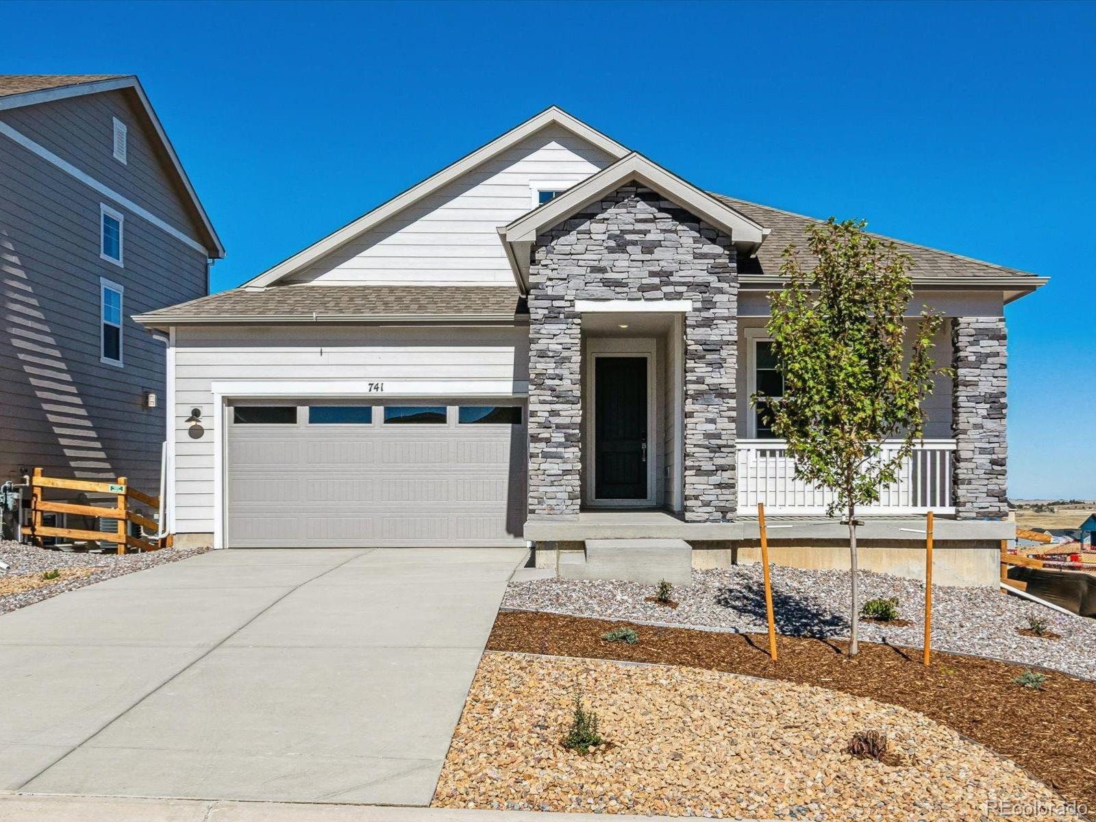  Elizabeth Home | MLS #: 4346703741  Lawson Drive, Elizabeth Beds: 3 Baths: 2 Price: $637,950