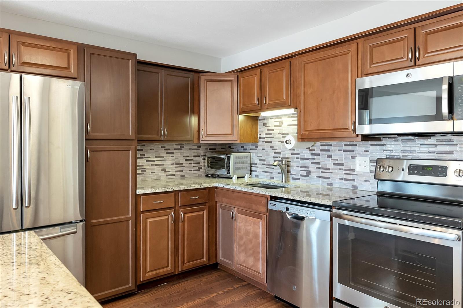 1 Denver Condo / Townhome | MLS #: 42818591302 S Parker Road 336, Denver Beds: 1 Baths: 1 Price: $100,000