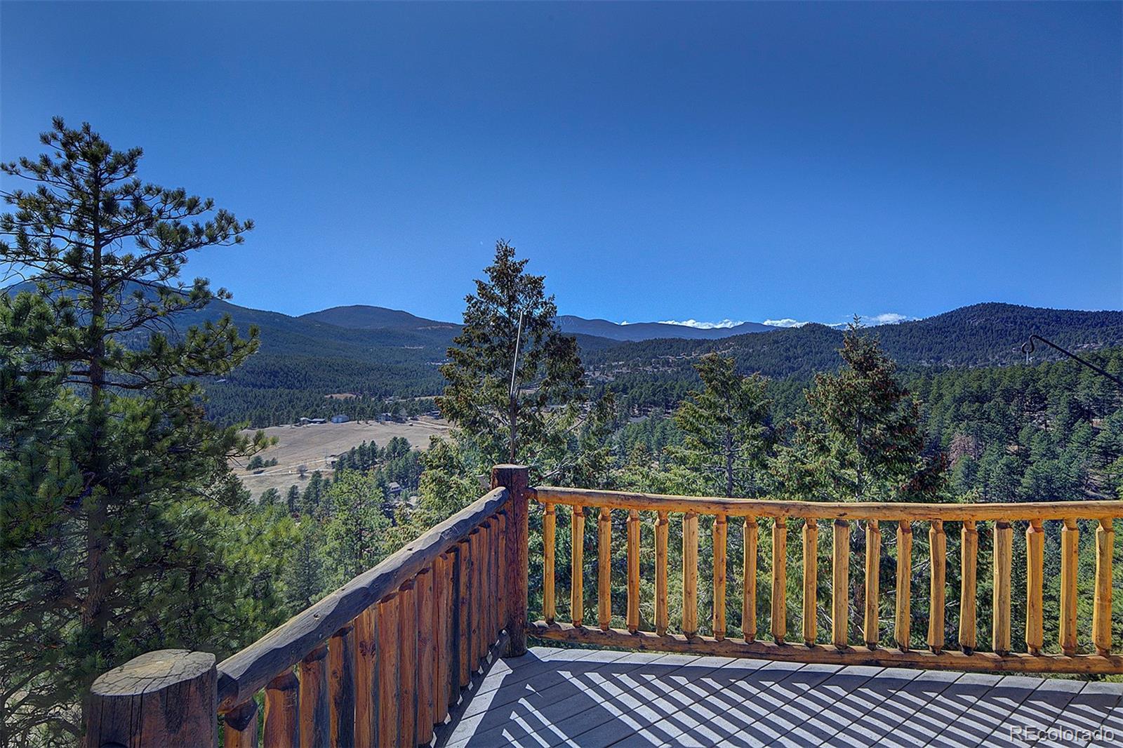  Morrison Home | MLS #: 22385066561  Ridgeview Drive, Morrison Beds: 3 Baths: 3 Price: $800,000