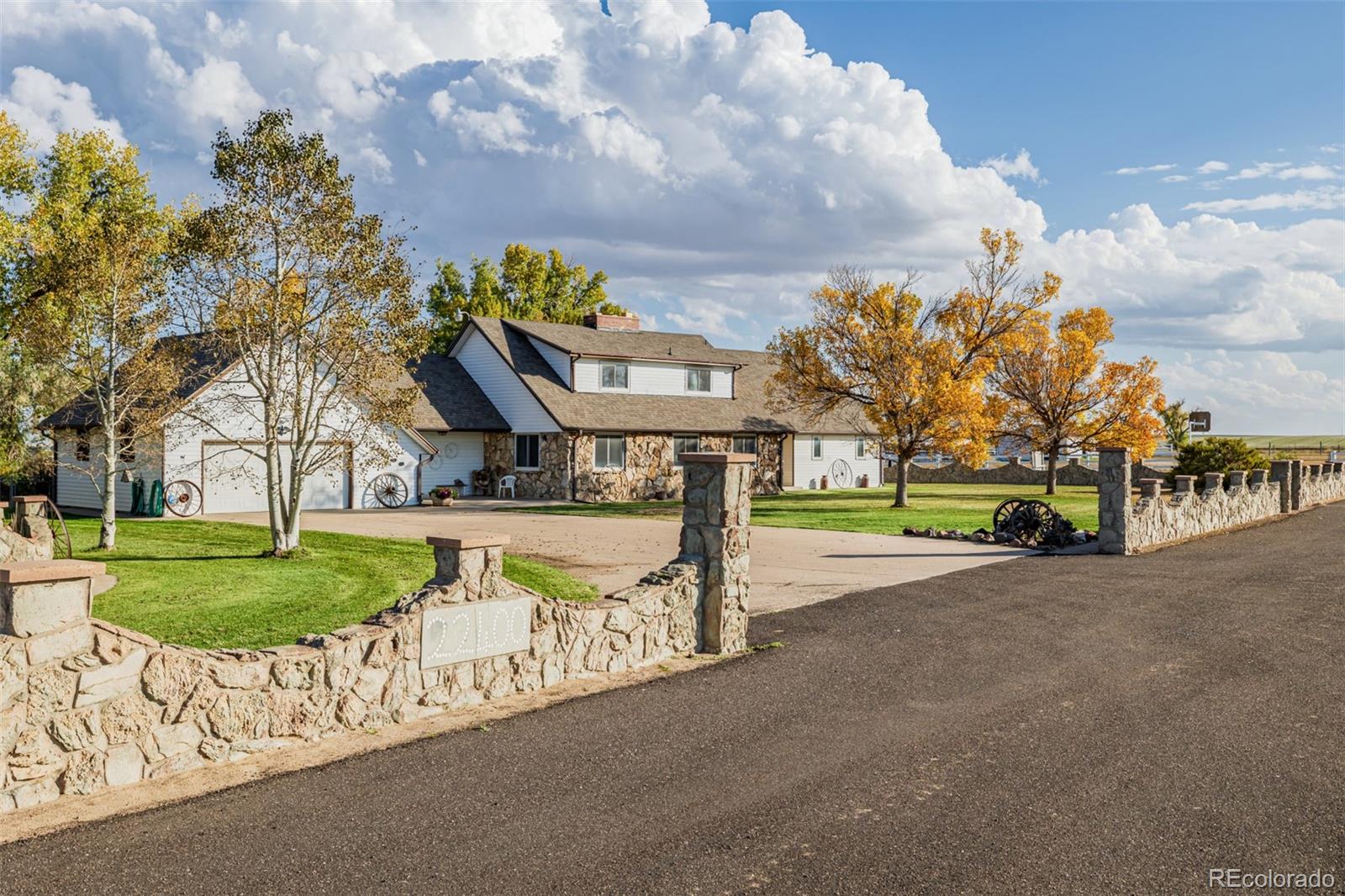 Hudson Home | MLS #: 602556122400  County Road 10 , Hudson Beds: 5 Baths: 4 Price: $1,050,000