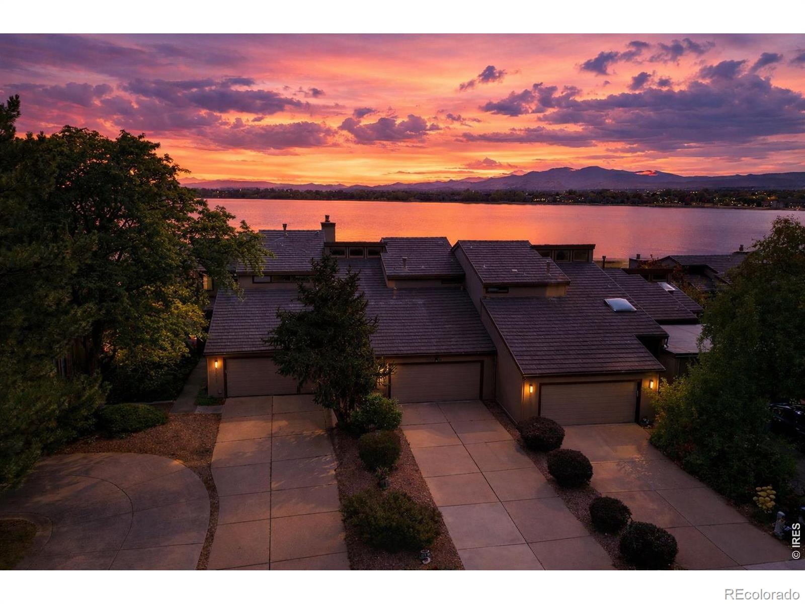 Marston Littleton Home | MLS #: 45678910462487020 W Stetson Place, Littleton Beds: 3 Baths: 3 Price: $629,900