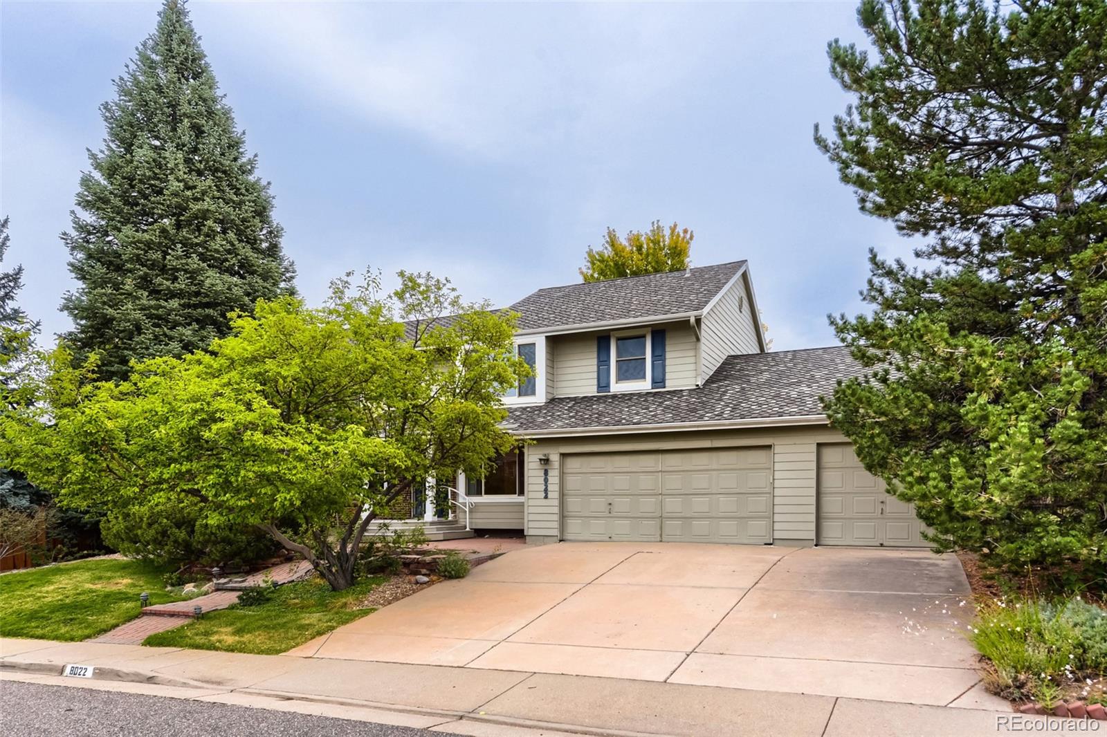 Four Lakes Centennial Home | MLS #: 87733688022 S Williams Circle, Centennial Beds: 4 Baths: 4 Price: $700,000