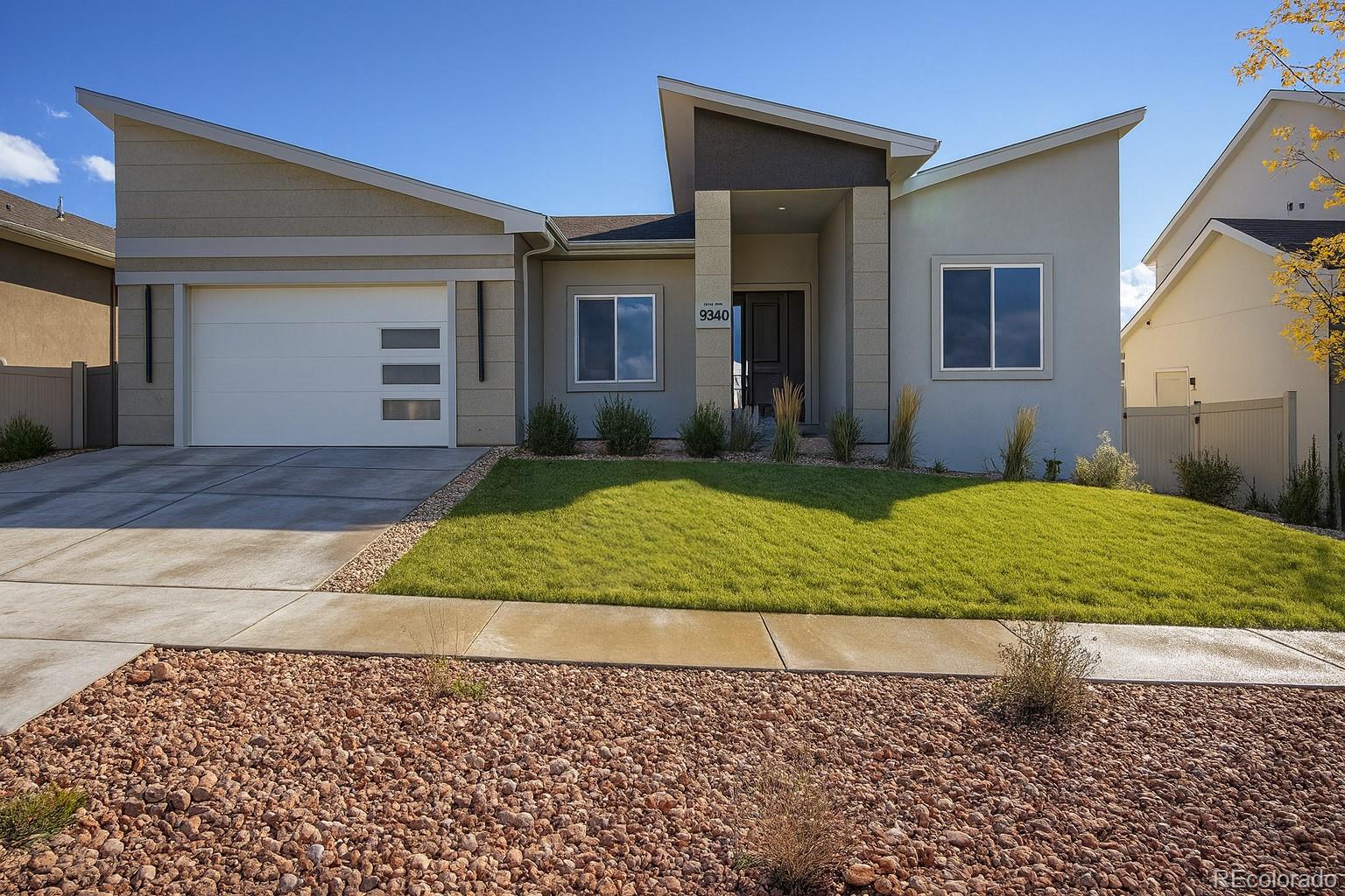 pueblo&nbsp; House Search Picture