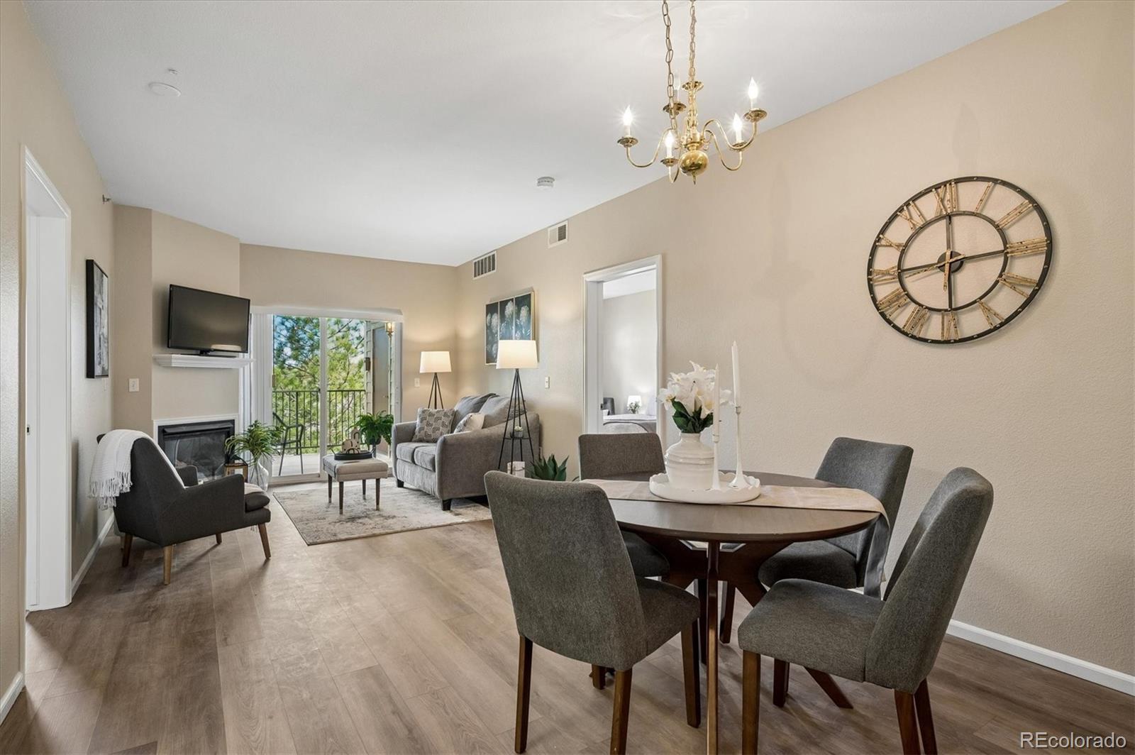 Riverwalk Littleton Condo / Townhome | MLS #: 80040932896 W Riverwalk Circle A304, Littleton Beds: 2 Baths: 2 Price: $390,000