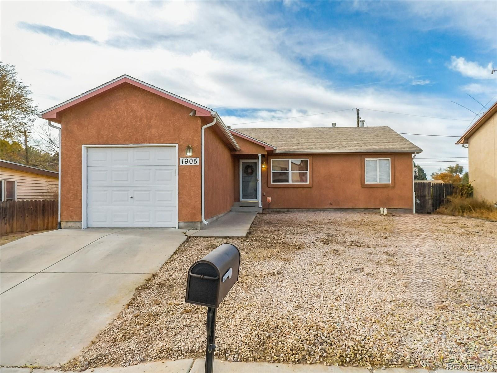 pueblo&nbsp; House Search Picture