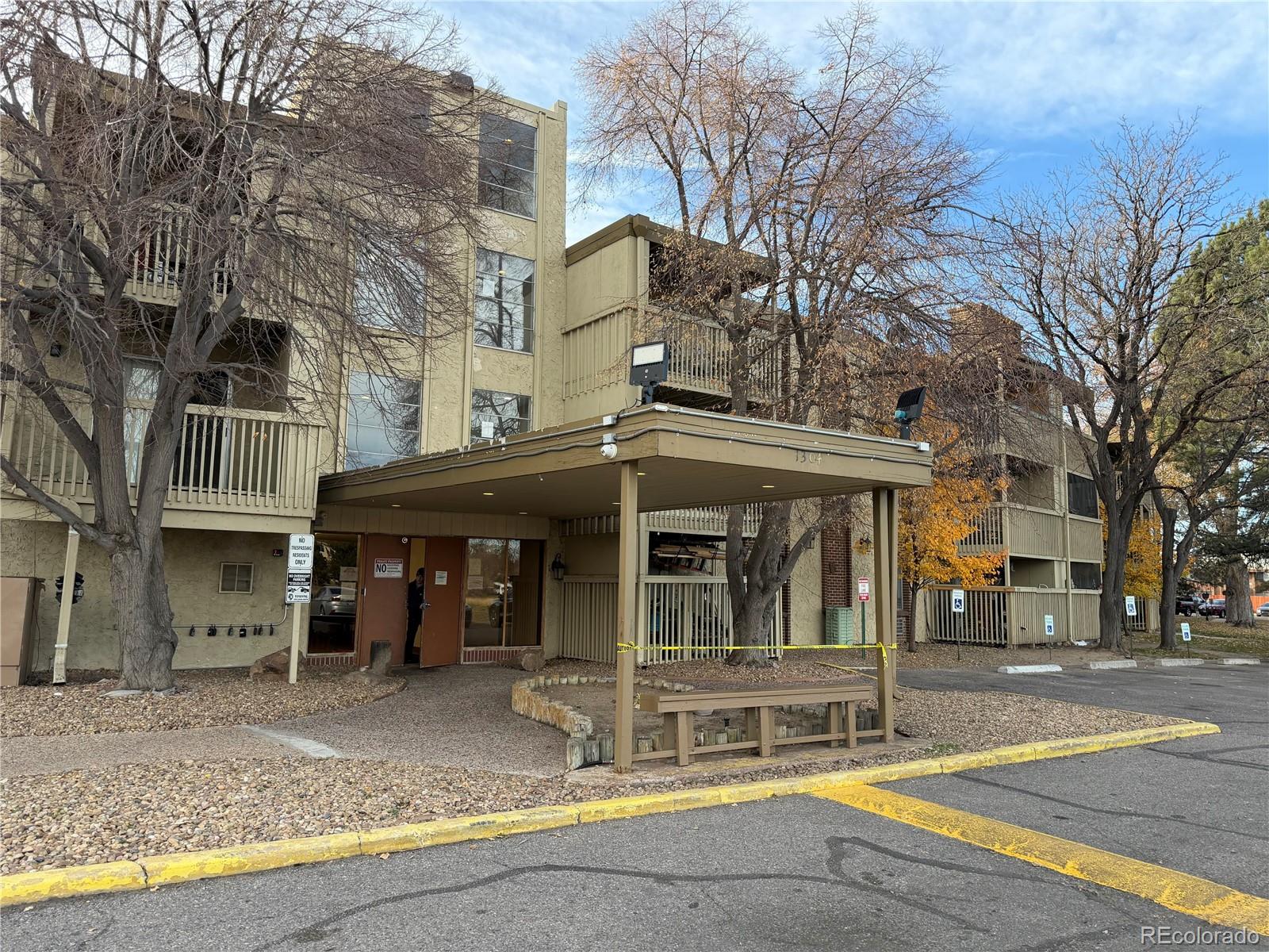 1 Denver Condo / Townhome | MLS #: 66789381304 S Parker Road 258, Denver Beds: 1 Baths: 1 Price: $69,000