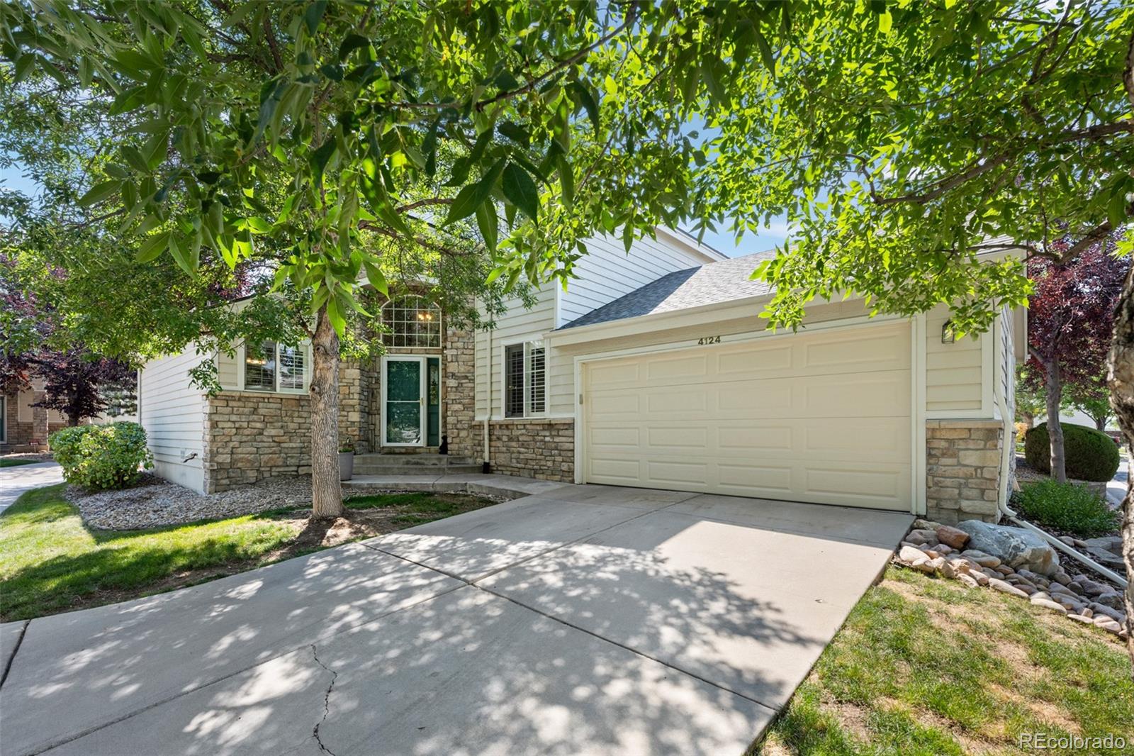  Centennial Home | MLS #: 17478614124 E Hinsdale Circle, Centennial Beds: 4 Baths: 4 Price: $600,000