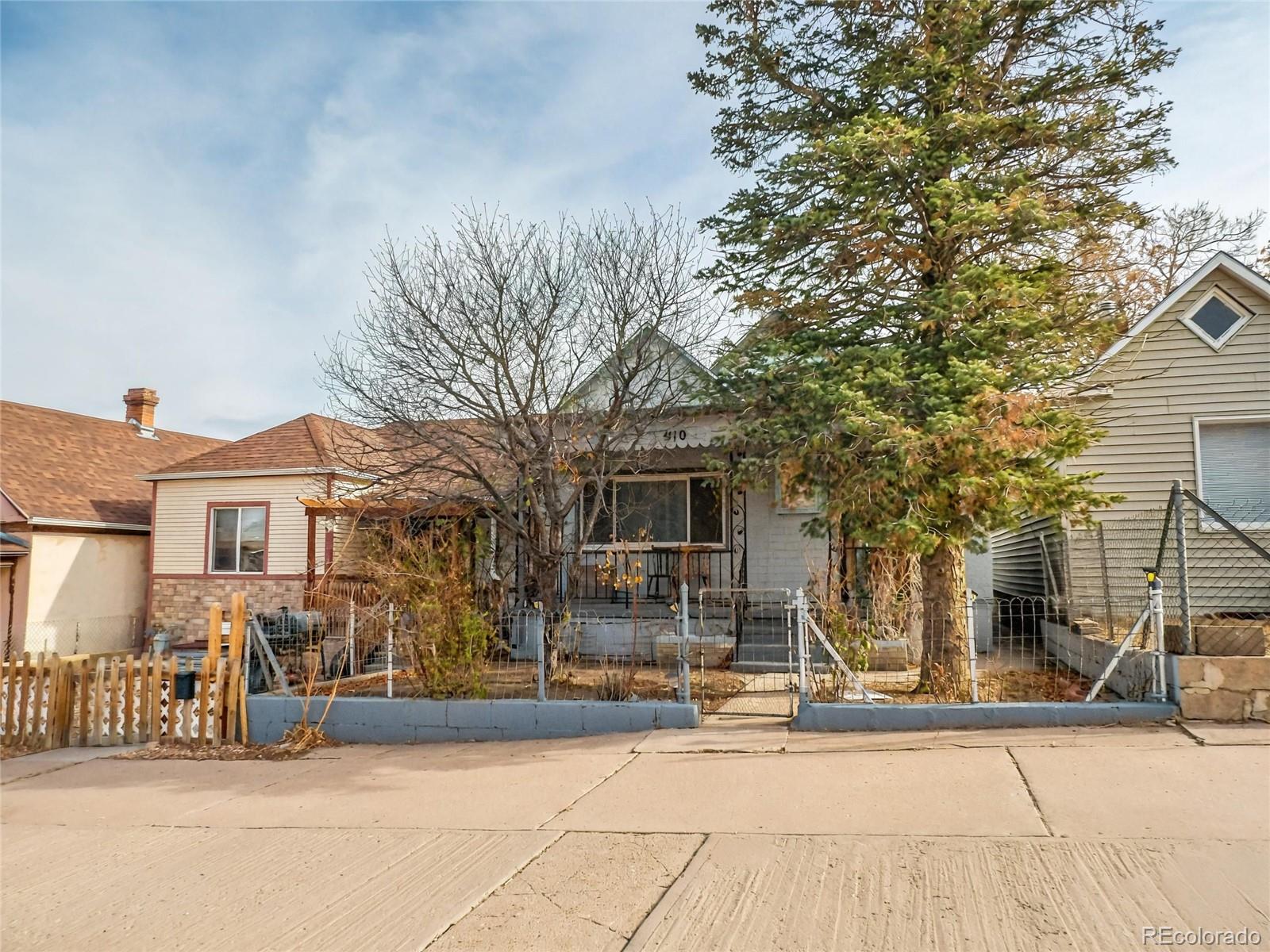 pueblo&nbsp; House Search Picture