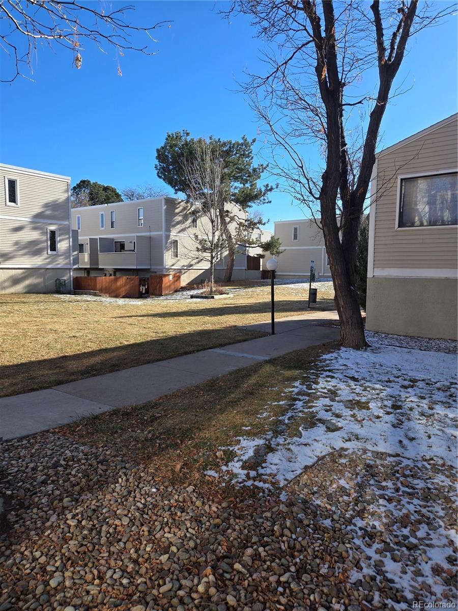 1050 S Monaco Parkway, denver&nbsp; House Search MLS Picture