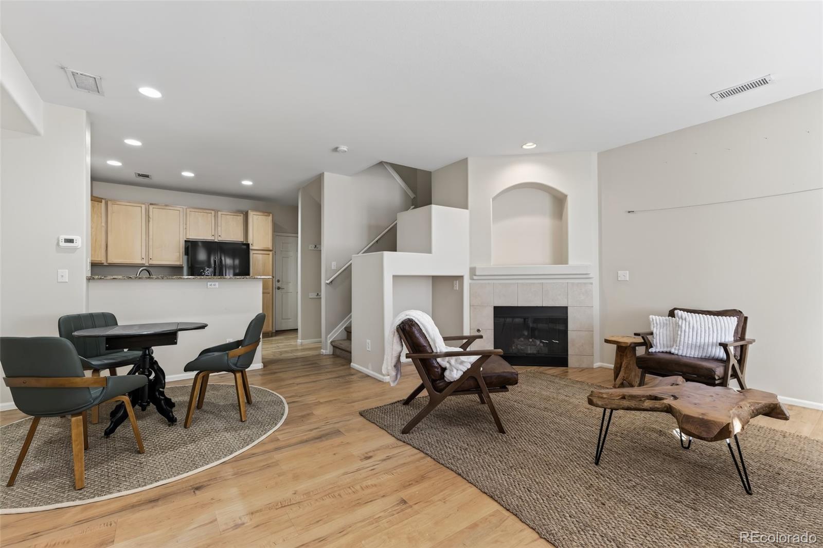  Highlands Ranch Home | MLS #: 29961468399  Stonybridge Circle, Highlands Ranch Beds: 3 Baths: 3 Price: $415,000