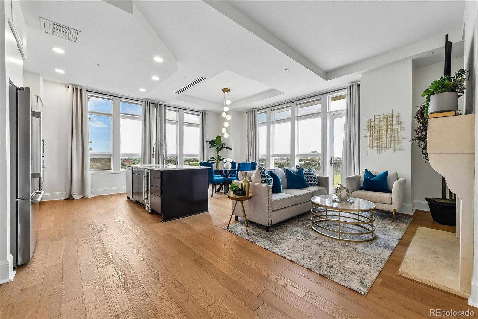 Greenwood Village Condo / Townhome | MLS #: 75174595455  Landmark Place 804, Greenwood Village Beds: 2 Baths: 2 Price: $1,000,000