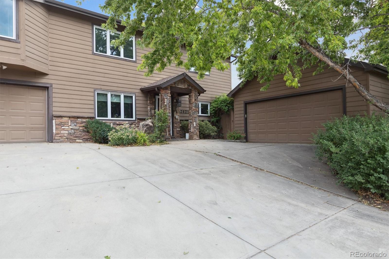 golden&nbsp; House Search Picture