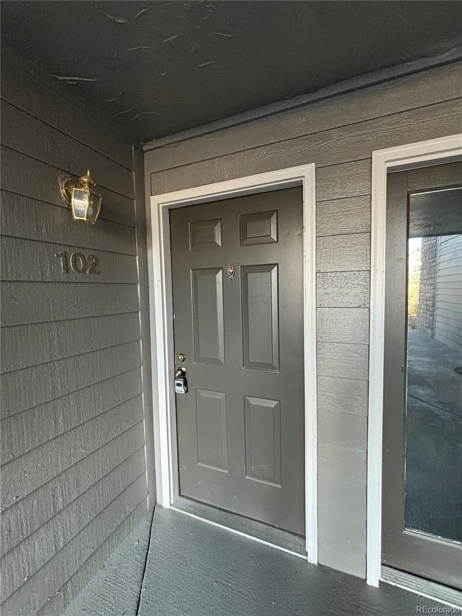 2575 S Syracuse Way, denver&nbsp; House Search MLS Picture