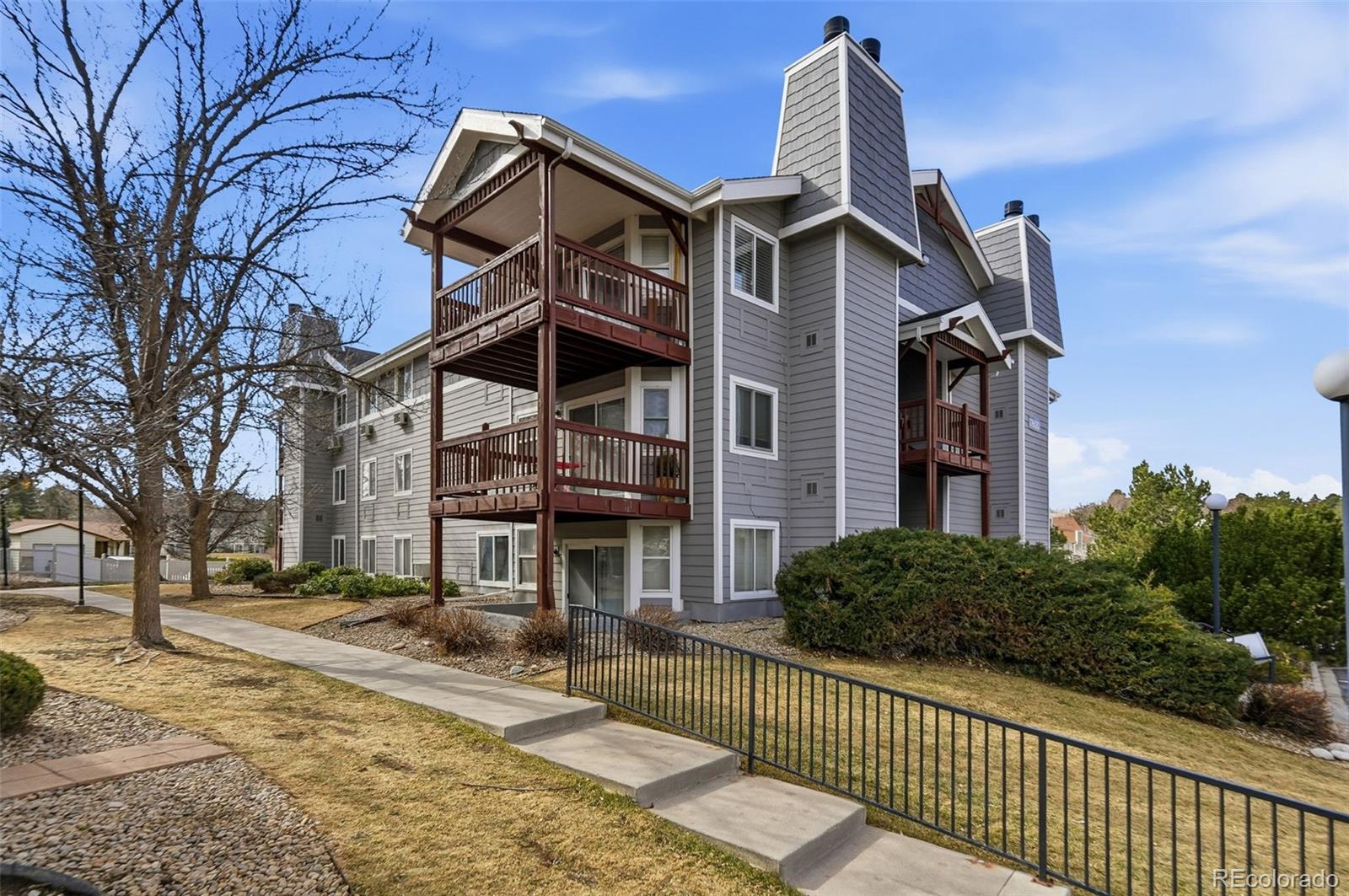 Victoria Crossing Aurora Condo / Townhome | MLS #: 758940117600 E Loyola Drive 1511R, Aurora Beds: 1 Baths: 1 Price: $200,000