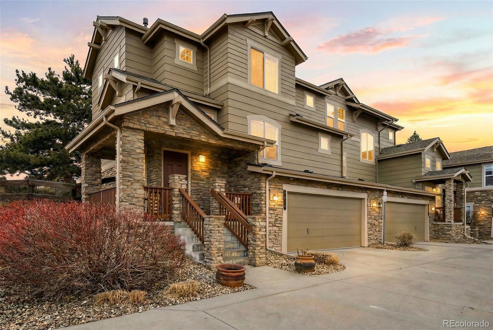 Ridgeview Aurora Home | MLS #: 44321207610 S Shawnee Street, Aurora Beds: 3 Baths: 4 Price: $490,000