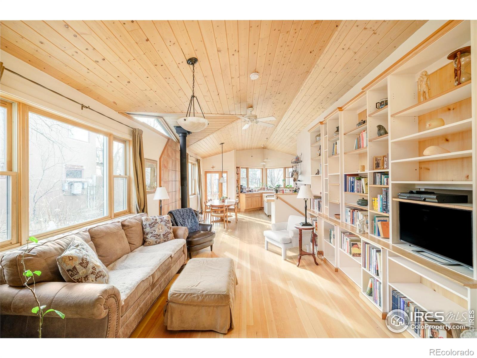 Moores Boulder Home | MLS #: 45678910497571800  Sumac Avenue, Boulder Beds: 7 Baths: 4 Price: $1,650,000