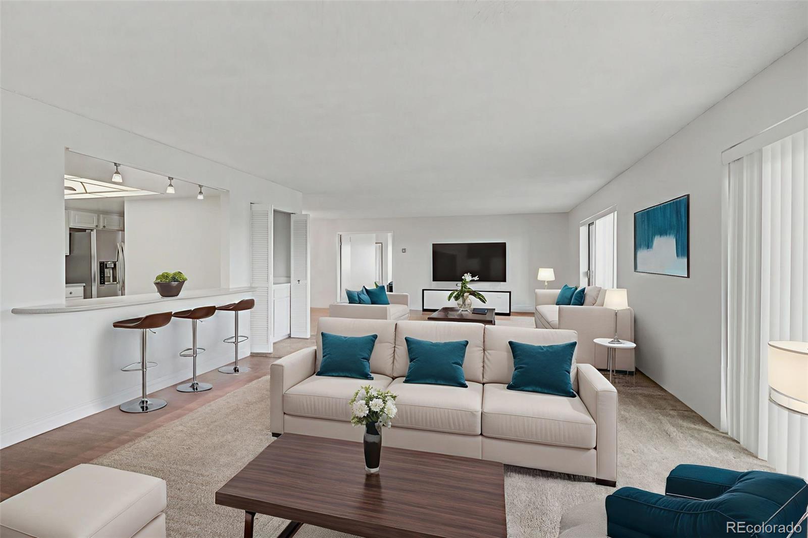 Heather Gardens Aurora Condo / Townhome | MLS #: 471060213691 E Marina Drive 507, Aurora Beds: 3 Baths: 3 Price: $399,999