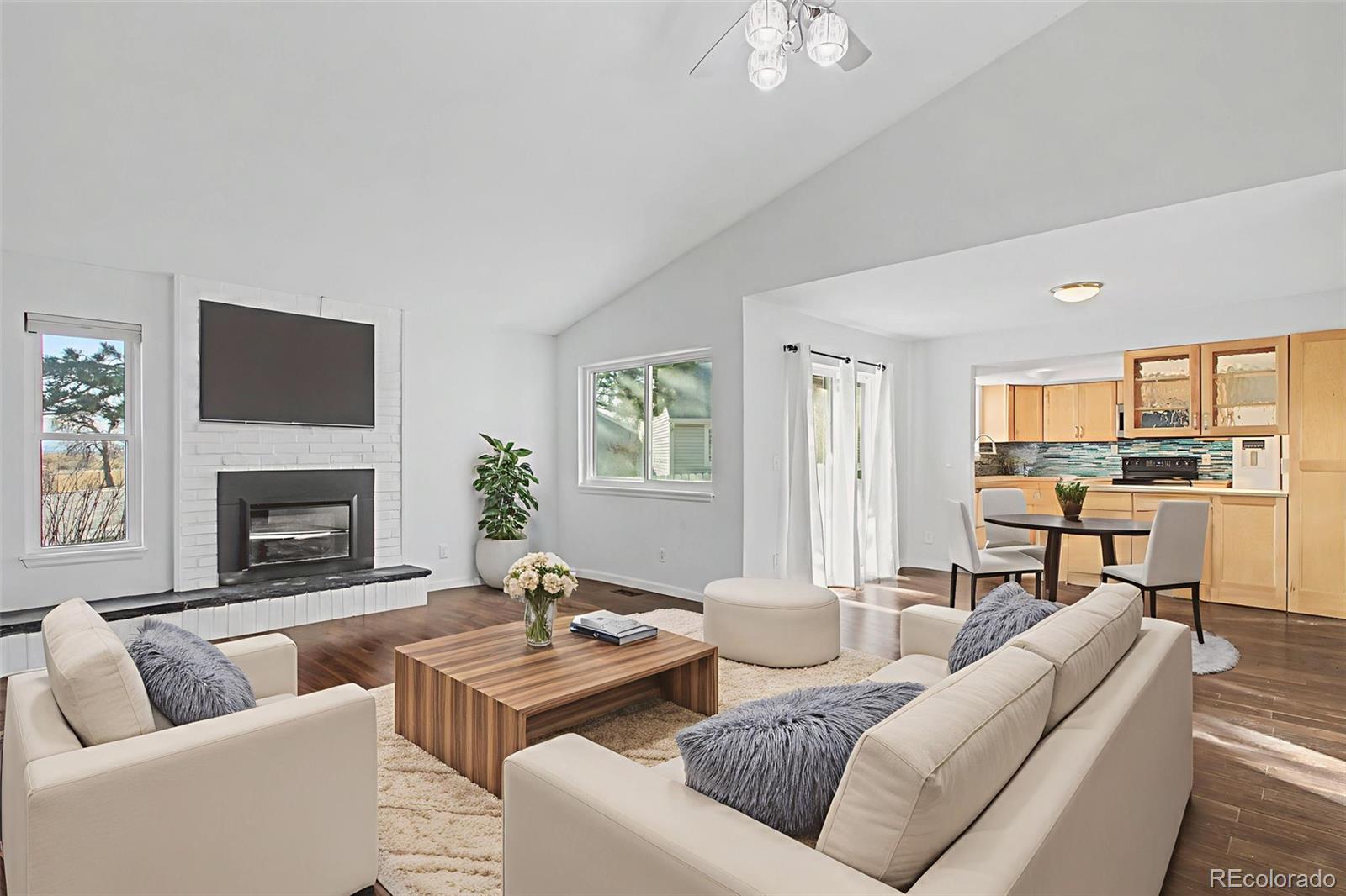 Heather Gardens Aurora Condo / Townhome | MLS #: 407248913743 E Marina Drive A, Aurora Beds: 3 Baths: 3 Price: $469,900