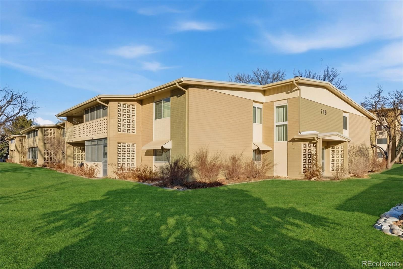 Dsw Denver Condo / Townhome | MLS #: 5844572710 S Clinton Street 2B, Denver Beds: 2 Baths: 1 Price: $207,768