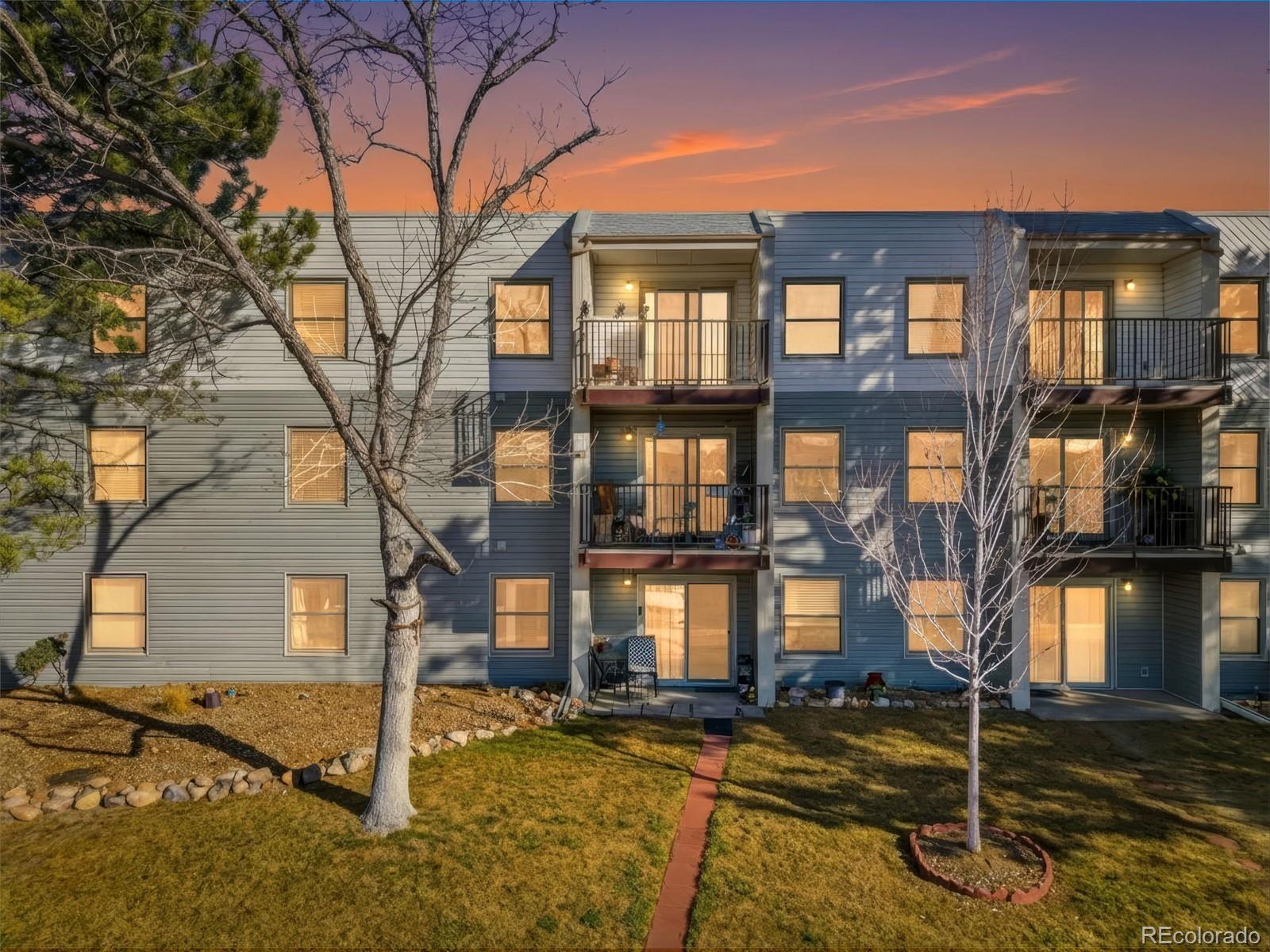 Snow Cap Ridge Thornton Condo / Townhome | MLS #: 33571091383 W 88th Avenue 104, Thornton Beds: 2 Baths: 2 Price: $225,000
