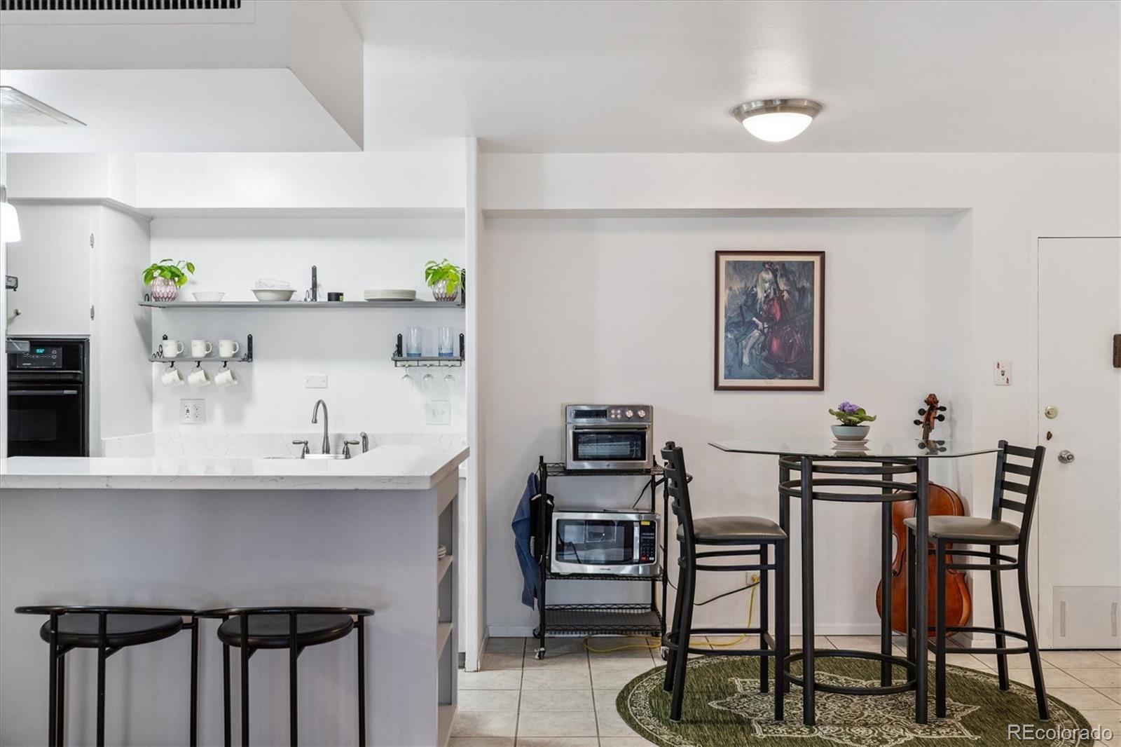 Capitol Denver Condo / Townhome | MLS #: 4591302790 N Washington Street 305, Denver Beds: 1 Baths: 1 Price: $290,000