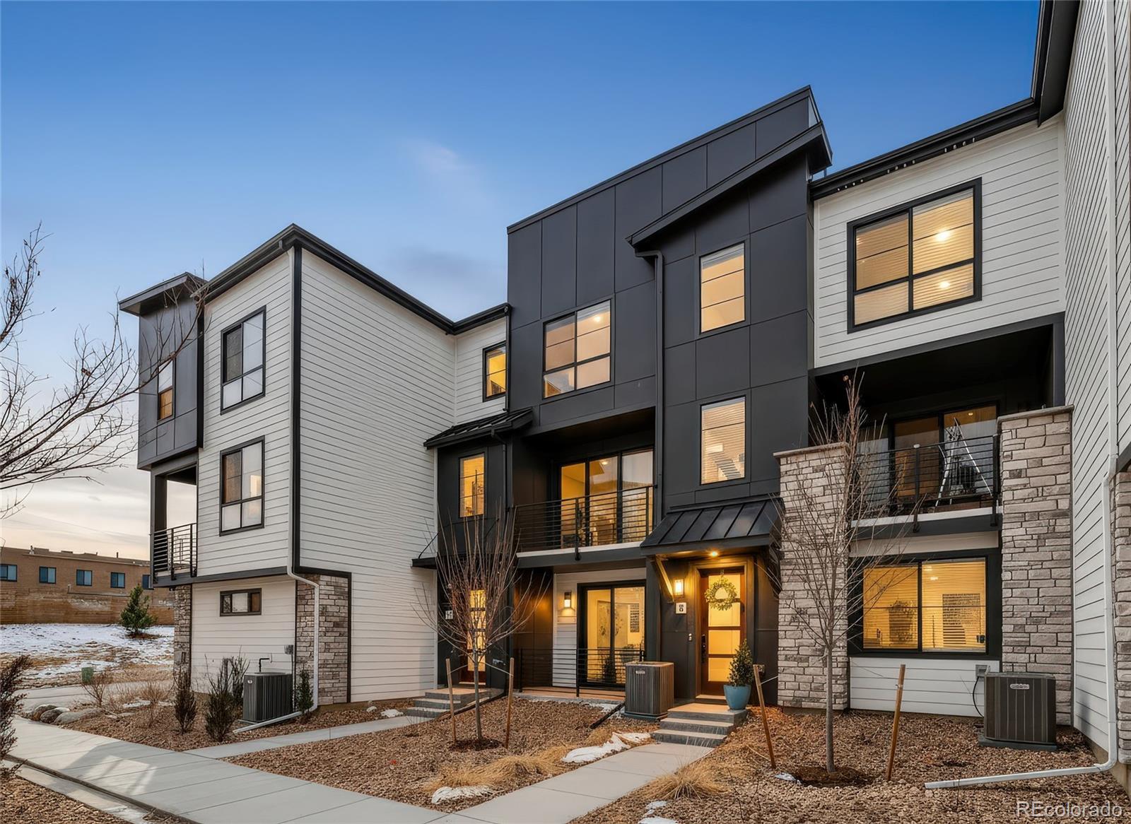 Virginia Village Denver Condo / Townhome | MLS #: 86736742064 S Holly Street 2-4, Denver Beds: 3 Baths: 4 Price: $625,000