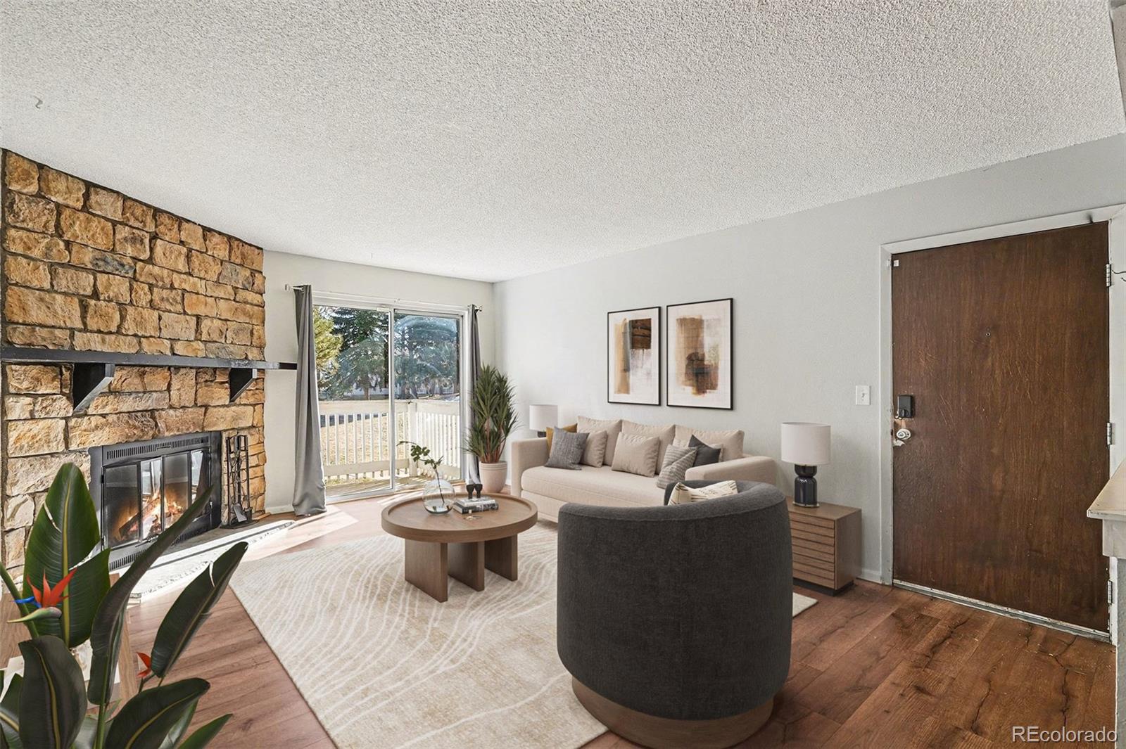 Brandychase Aurora Condo / Townhome | MLS #: 298897214142 E Colorado Drive 101, Aurora Beds: 2 Baths: 2 Price: $225,000