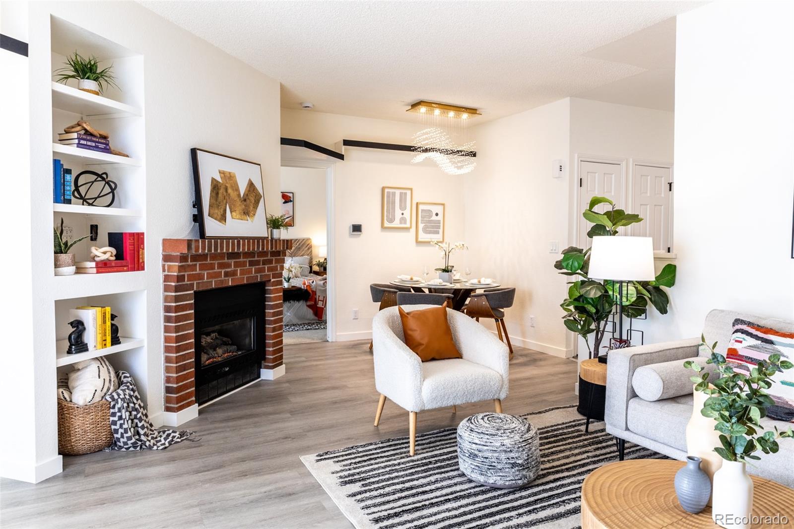 Steeplechase Littleton Condo / Townhome | MLS #: 42764373016 W Prentice Avenue L, Littleton Beds: 2 Baths: 2 Price: $415,000