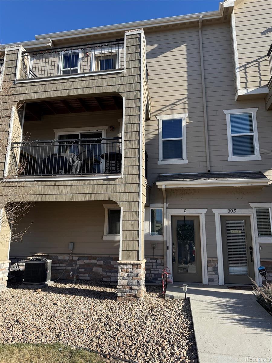  Commerce City Condo / Townhome | MLS #: 575949711250  Florence Street 30D, Commerce City Beds: 2 Baths: 4 Price: $326,000