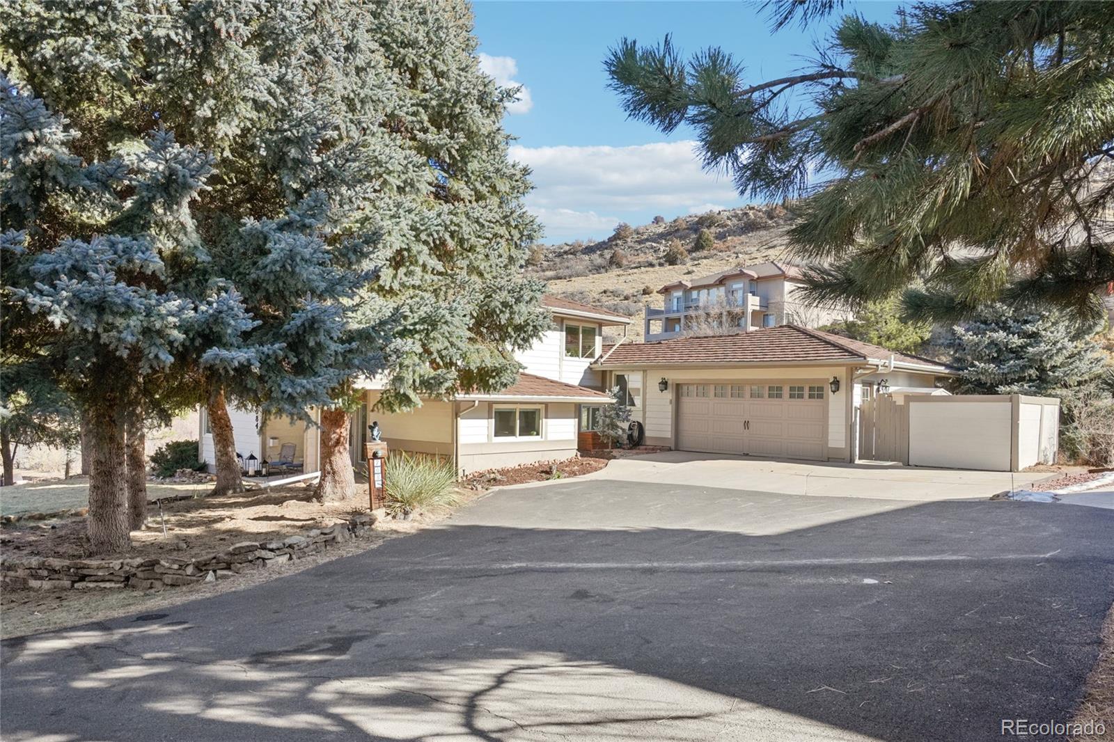 Roxborough Park Littleton Home | MLS #: 61391577084  Fox Paw Trail, Littleton Beds: 4 Baths: 3 Price: $850,000
