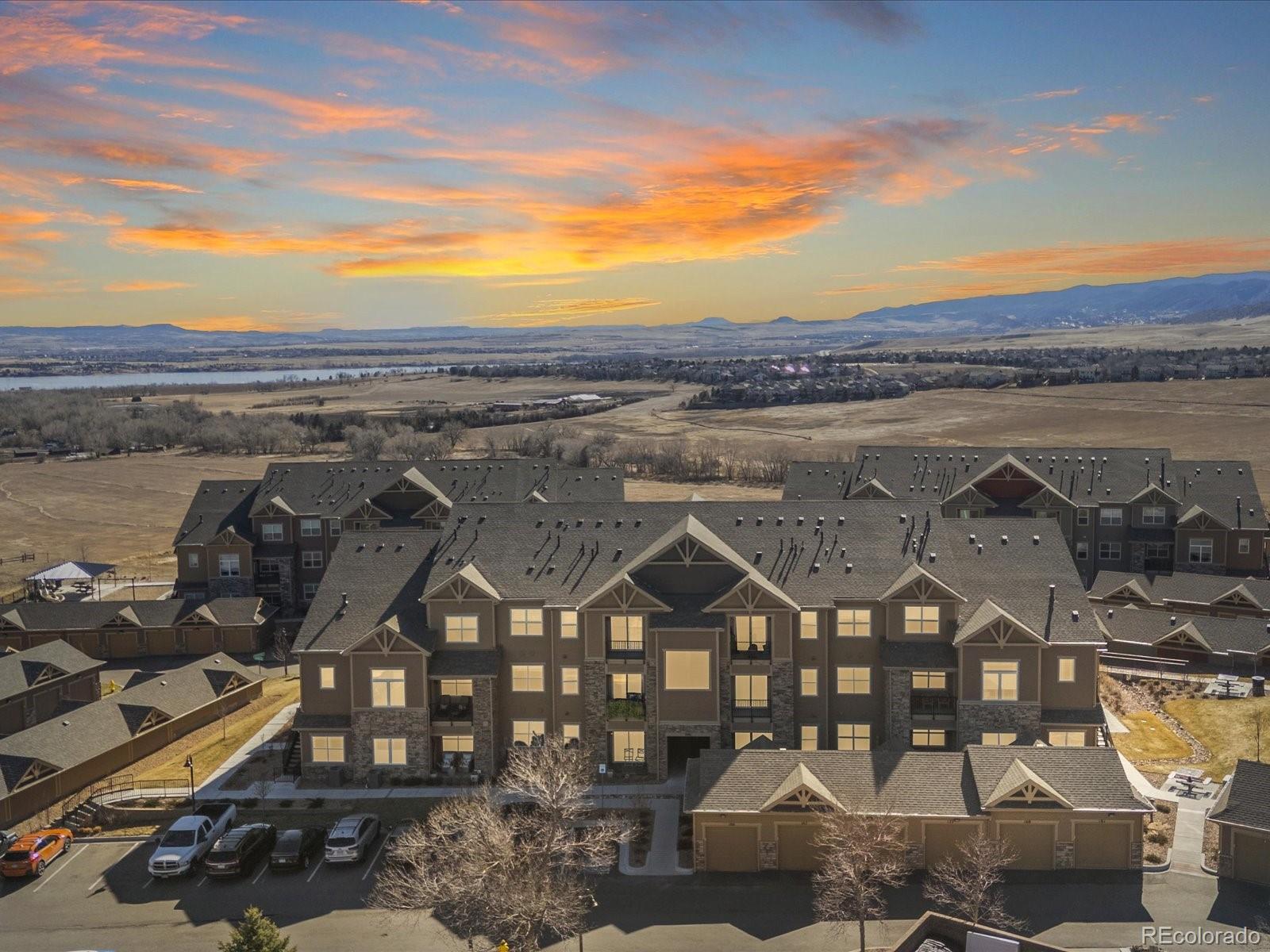 Chatfield Bluffs Littleton Condo / Townhome | MLS #: 36715169981 W Victoria Place 202, Littleton Beds: 2 Baths: 2 Price: $380,000