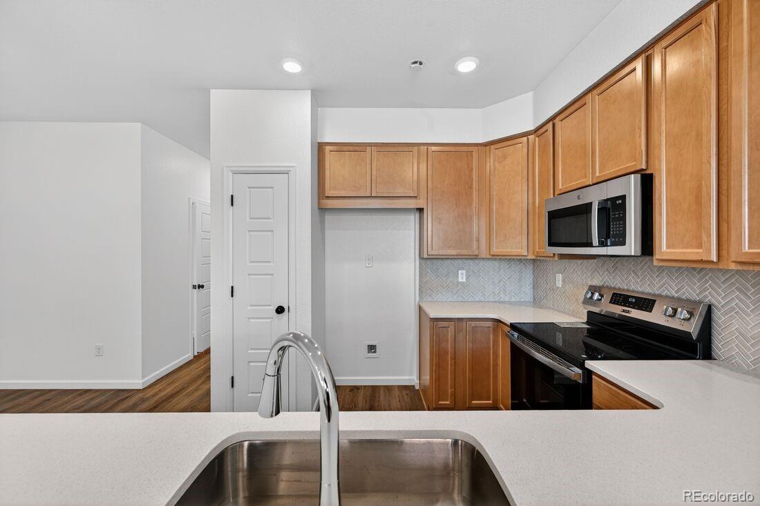 17165 W 91st Lane, arvada&nbsp; House Search MLS Picture