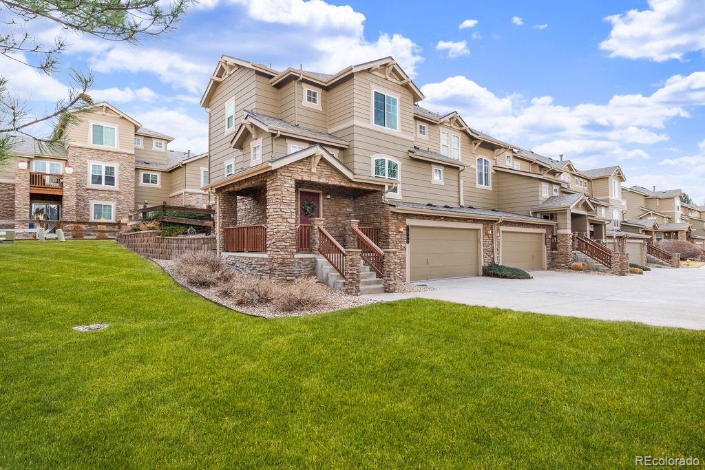 Ridgeview Aurora Home | MLS #: 82079657535 S Sicily Way, Aurora Beds: 2 Baths: 3 Price: $435,000