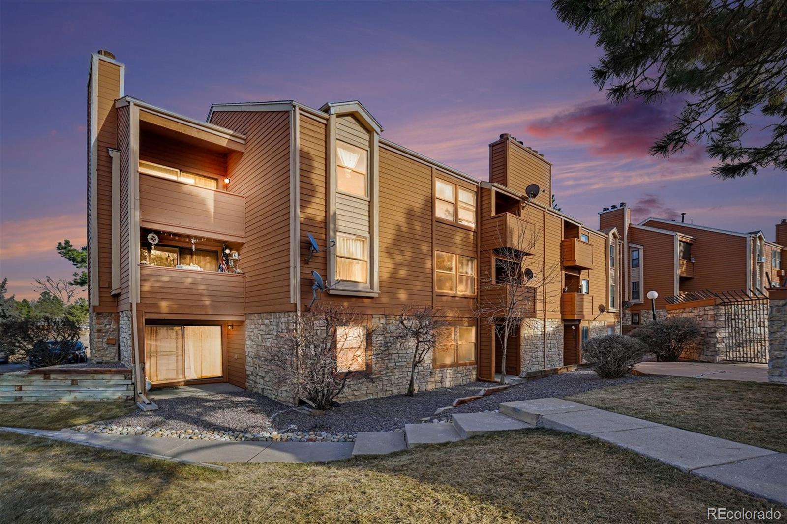 aurora&nbsp; House Search Picture