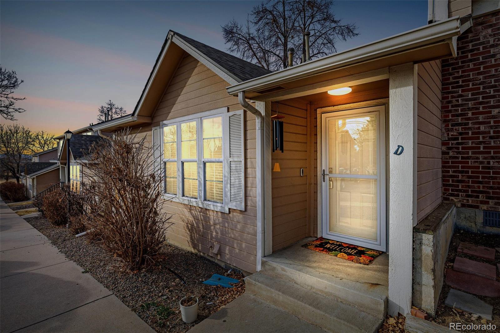  Aurora Home | MLS #: 70006711505 S Ouray Circle, Aurora Beds: 1 Baths: 1 Price: $211,000