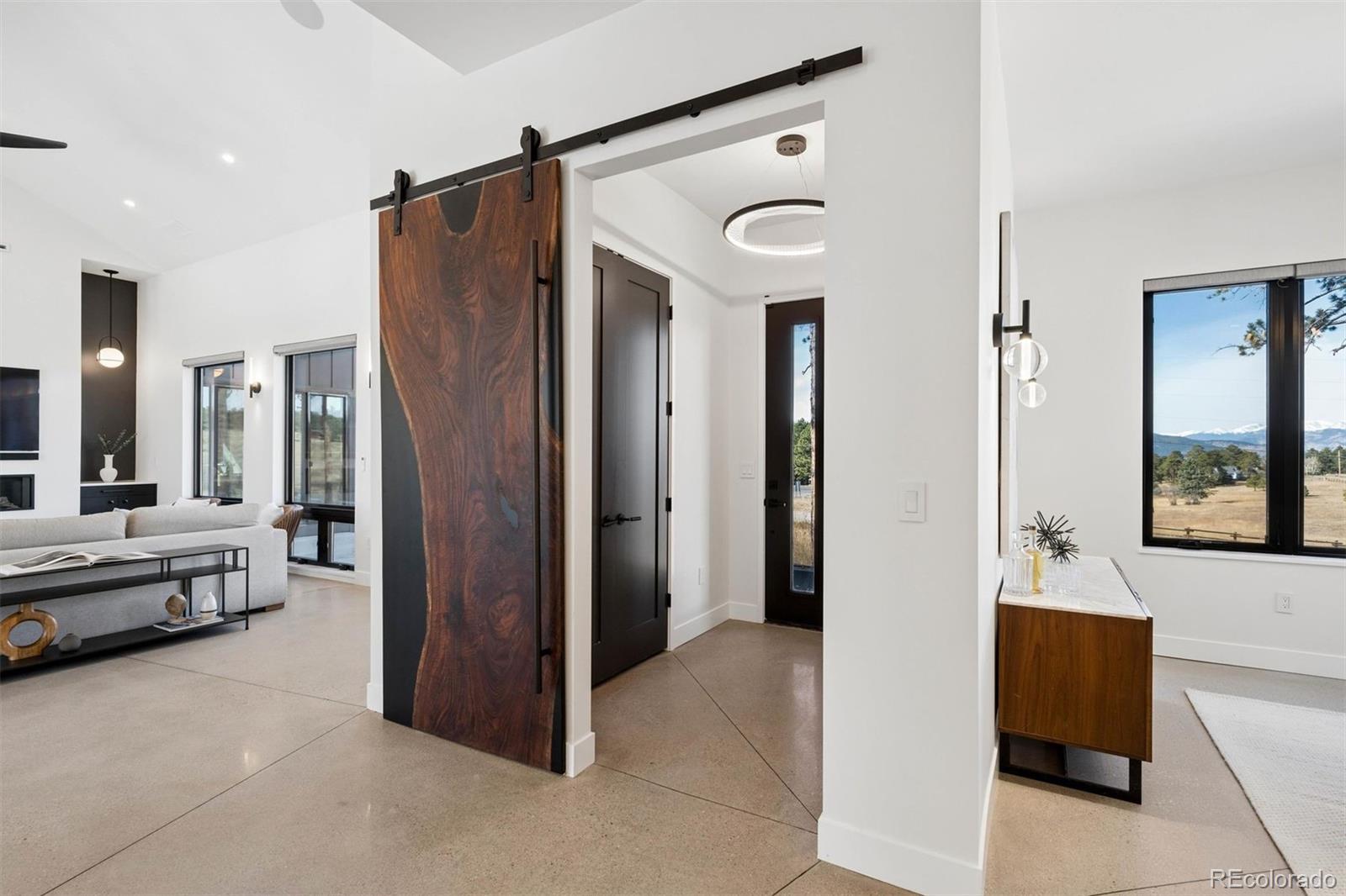 golden&nbsp; Mansions Search Picture
